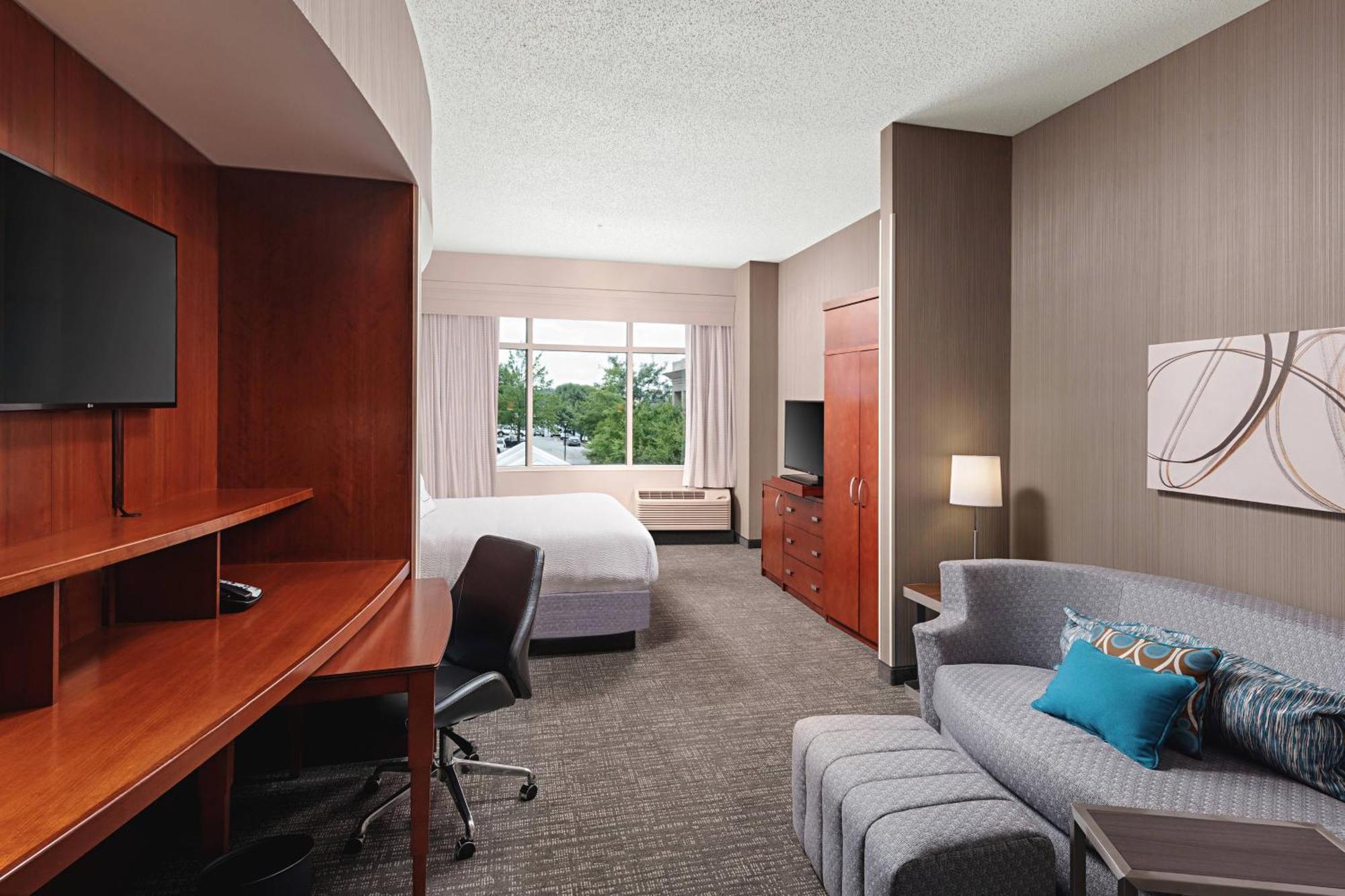 Courtyard By Marriott Greenville Downtown Eksteriør bilde