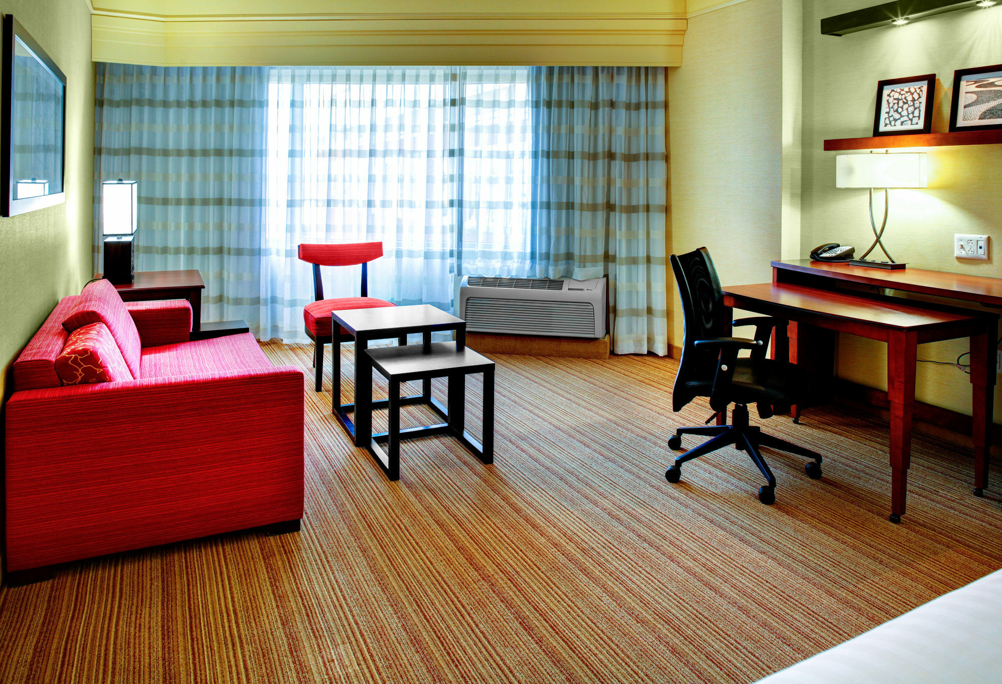 Courtyard By Marriott Greenville Downtown Eksteriør bilde