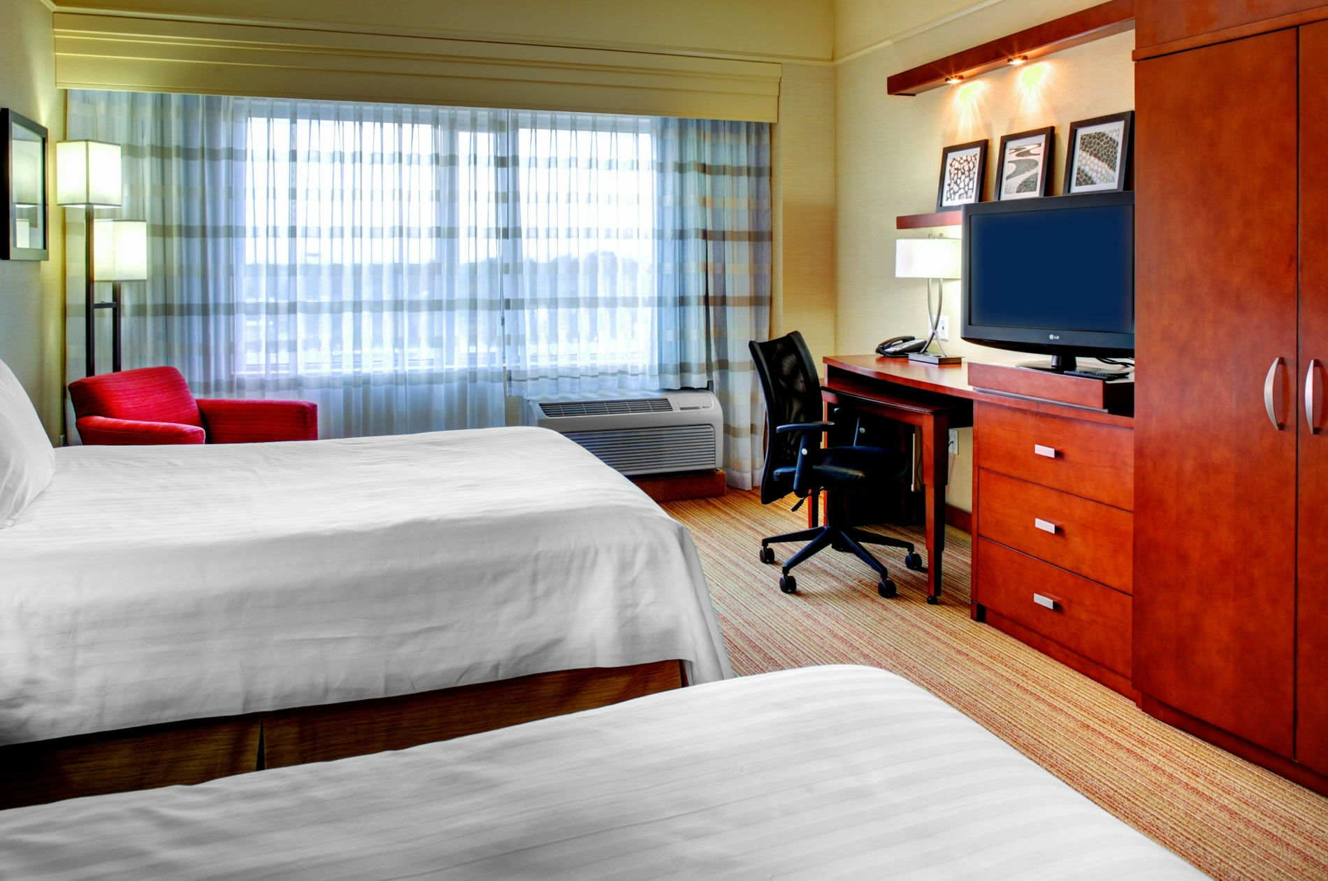 Courtyard By Marriott Greenville Downtown Eksteriør bilde